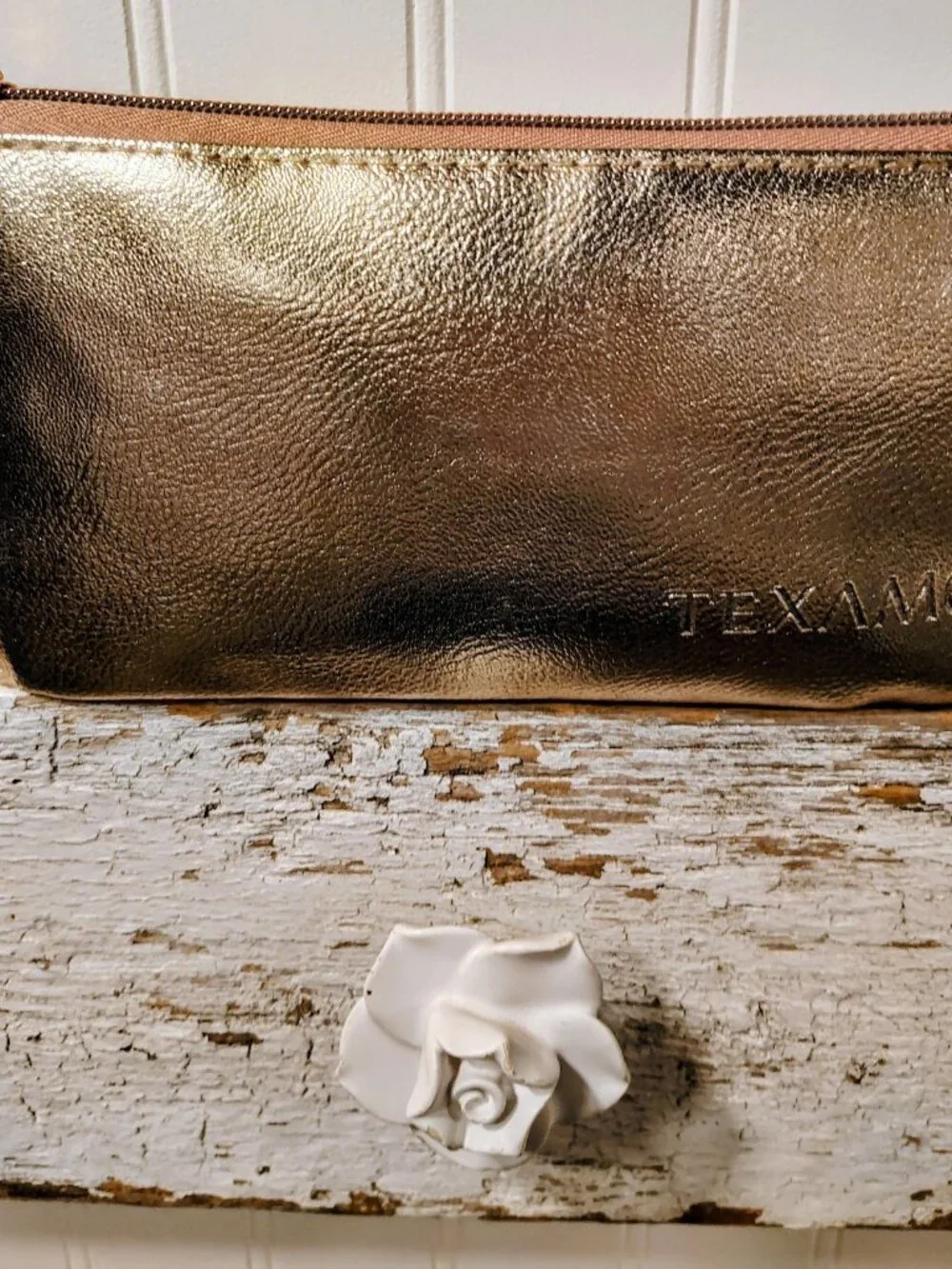 NWOT Texamo Rose Gold Metallic Makeup Bag